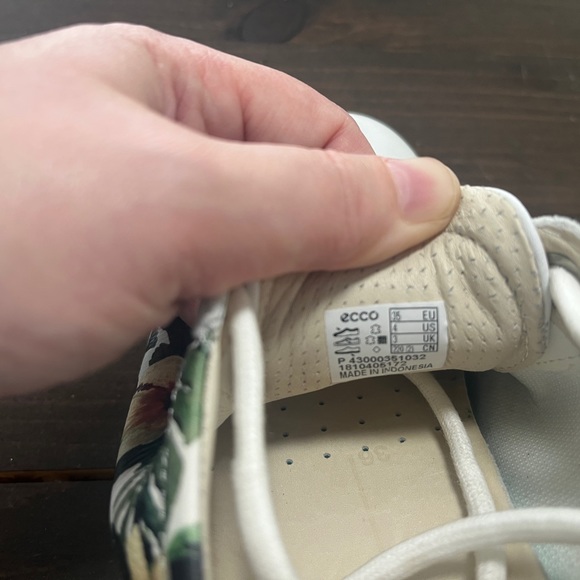 Size 4 Excellent condition Size 4 US - Picture 8 of 10